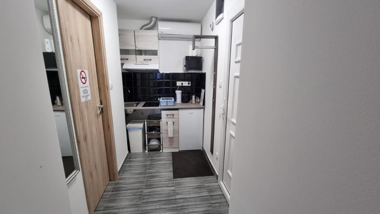 Holiness Apartmanok Segedin Dış mekan fotoğraf