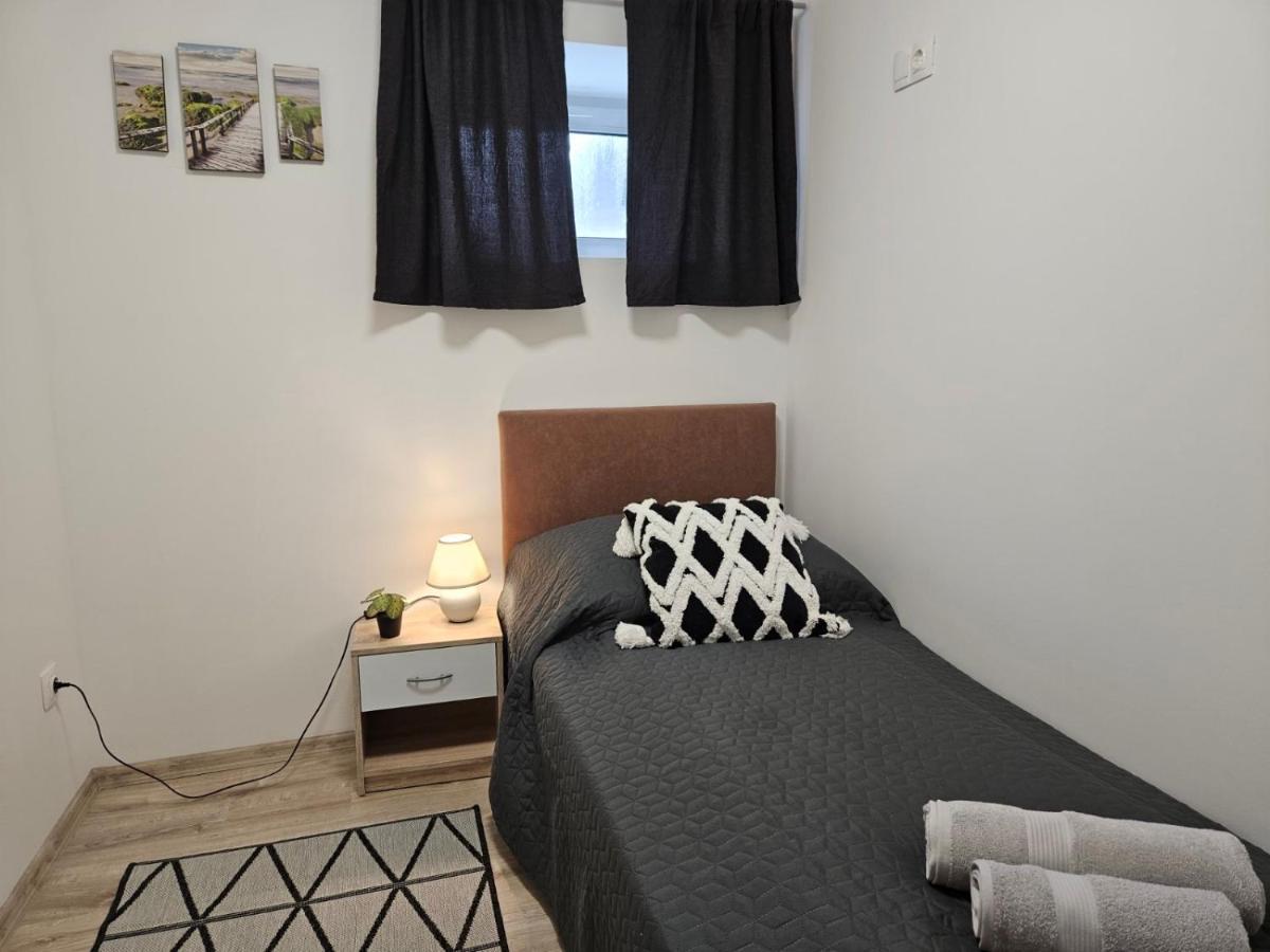 Holiness Apartmanok Segedin Dış mekan fotoğraf